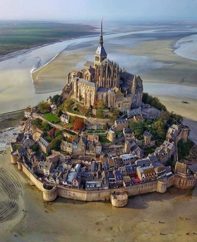Mont-Saint-Michel